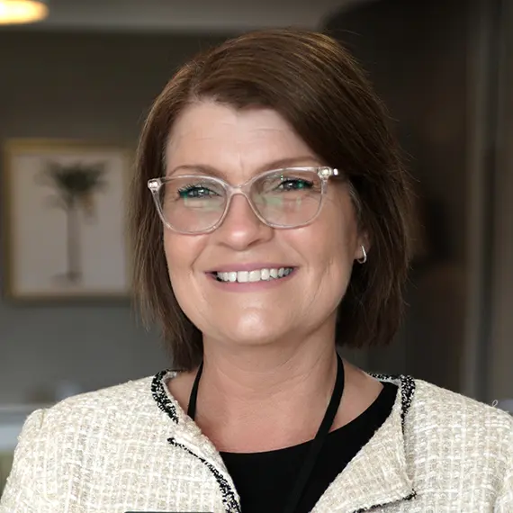 Meet the Manager, Diane