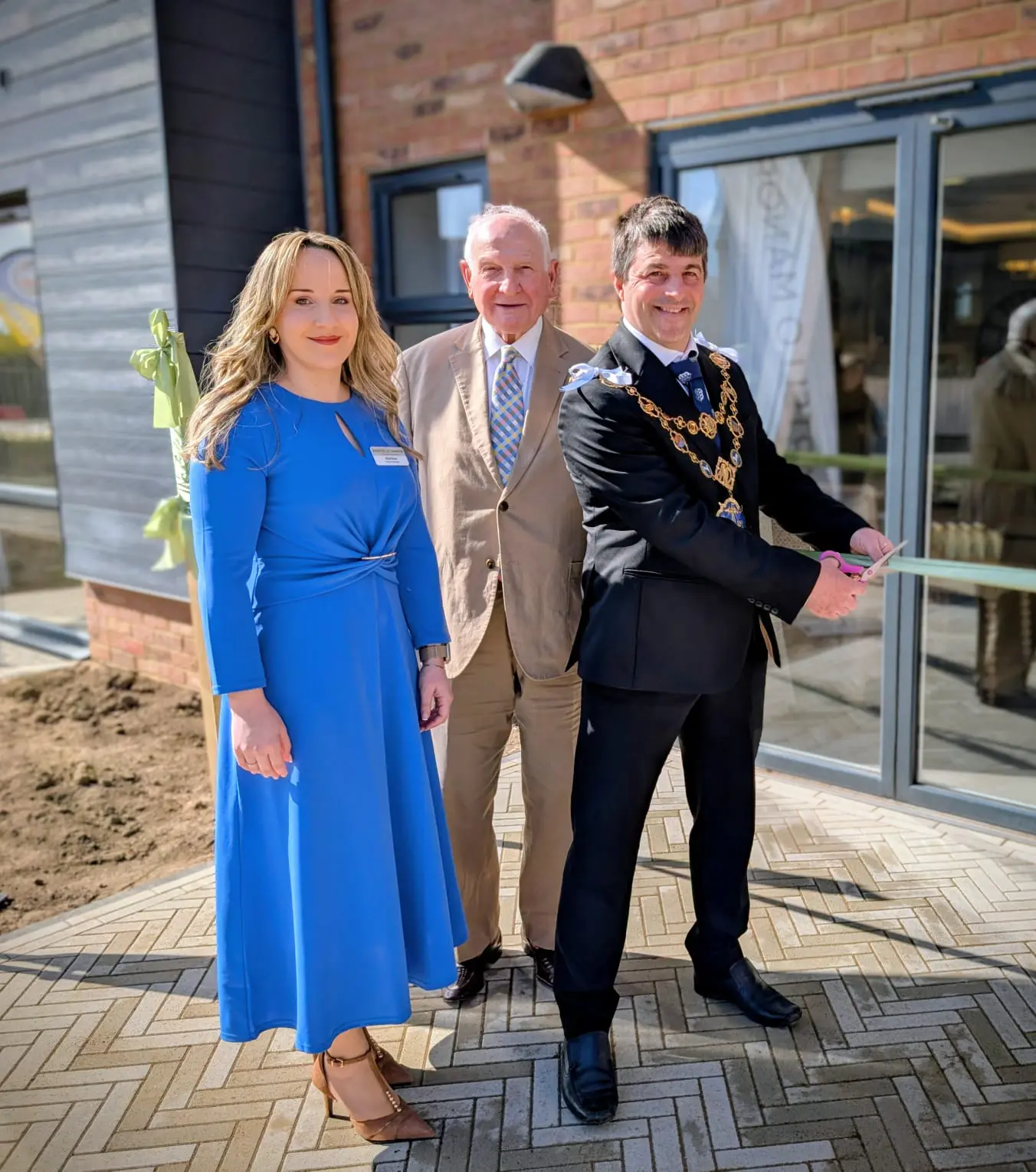 Martello Manor Opens Show Suite with Community Leaders