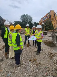 Wokingham’s Mayor Breaks Ground at Evendon View thumb item #4