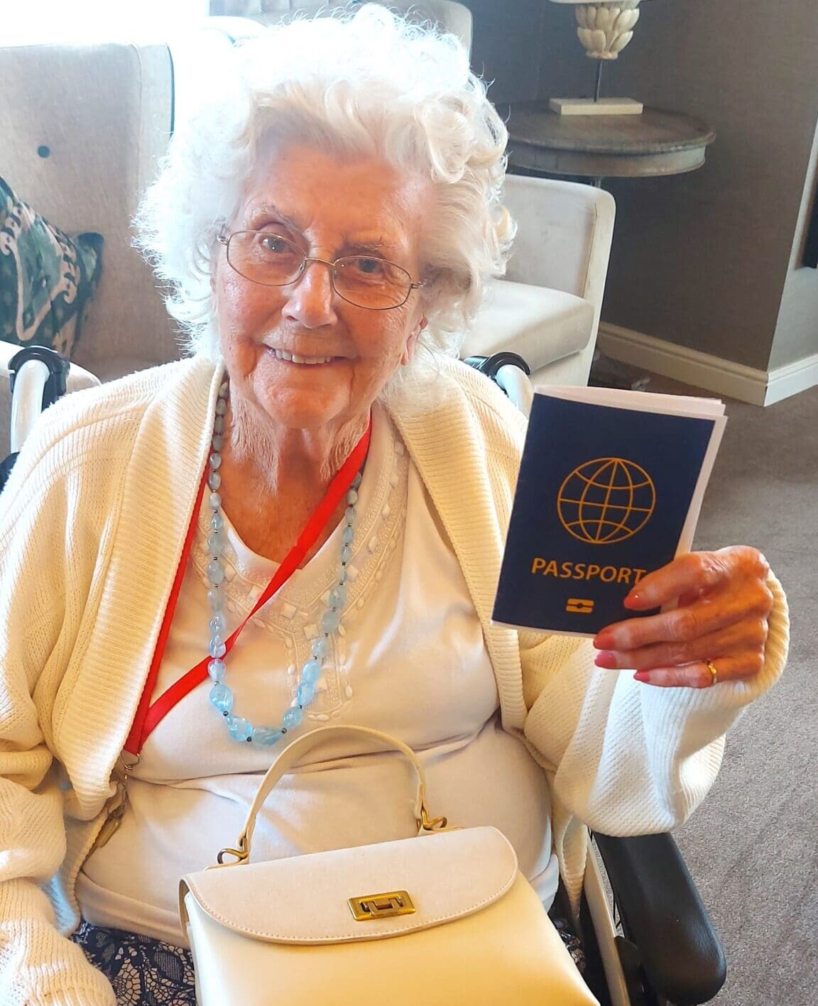 Chartwell House Residents Take a Trip to Canada,