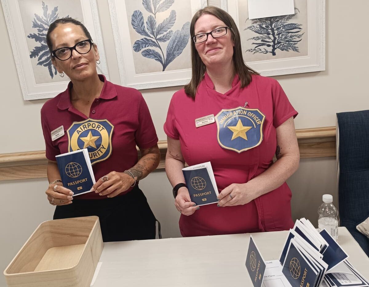 Chartwell House Residents Take a Trip to Canada,
