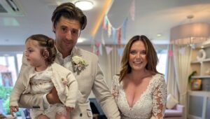 Chartwell House Residents Give Bride the Confetti She Missed thumb item #5