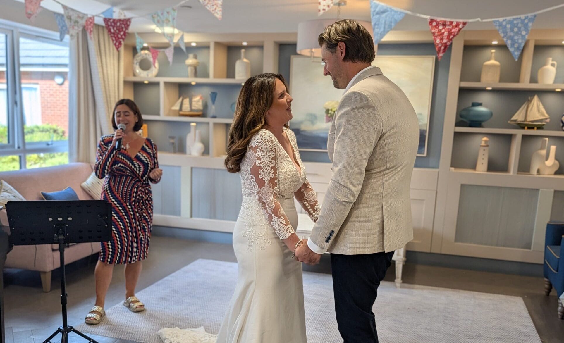 Chartwell House Residents Give Bride the Confetti She Missed gallery item #6
